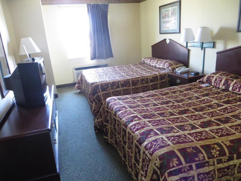 Отель Super 8 By Wyndham Indianapolis/Ne/Castleton Area Экстерьер фото